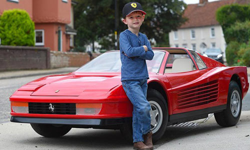 Ôtô đồ chơi Ferrari Testarossa “thét giá” 2,2 tỷ đồng